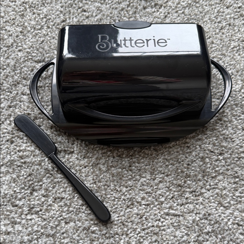 Butterie Butter Dish with Spreader